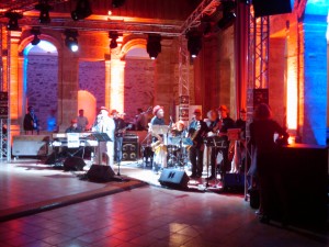 2010-05-04 22.56.22 RedHat Emea Partner Summit Band
